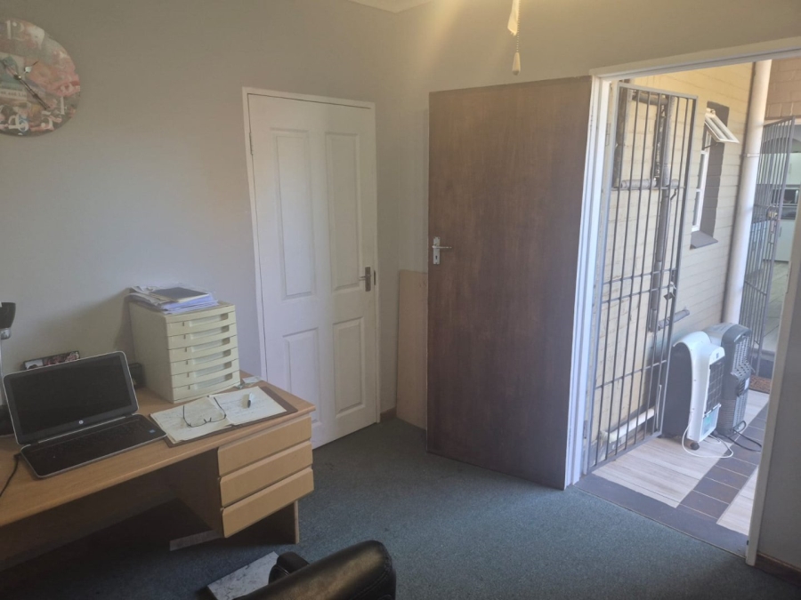 4 Bedroom Property for Sale in Fichardt Park Free State
